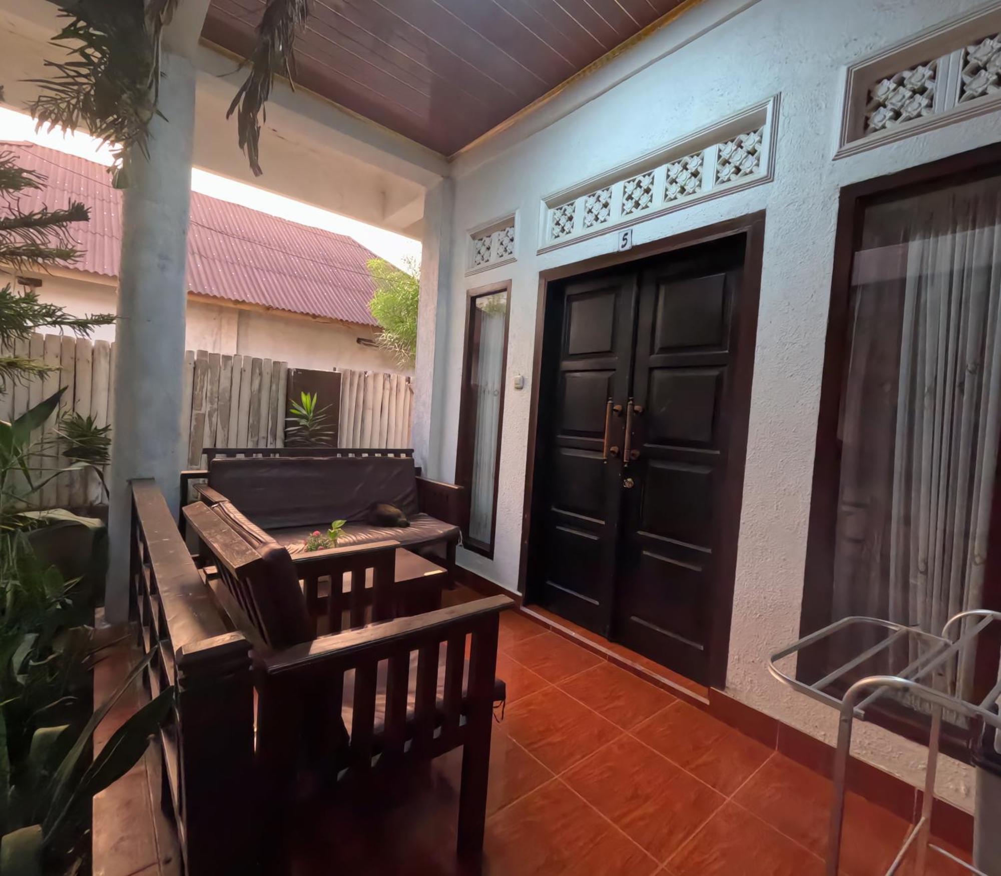 Banana Leaf Bungalow Gili Trawangan Buitenkant foto