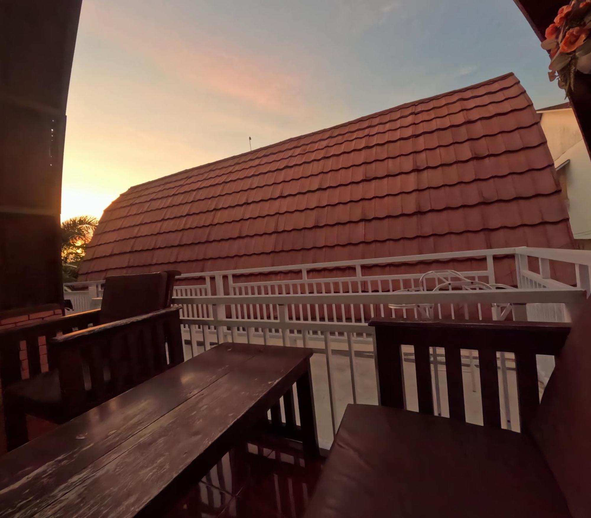 Banana Leaf Bungalow Gili Trawangan Buitenkant foto