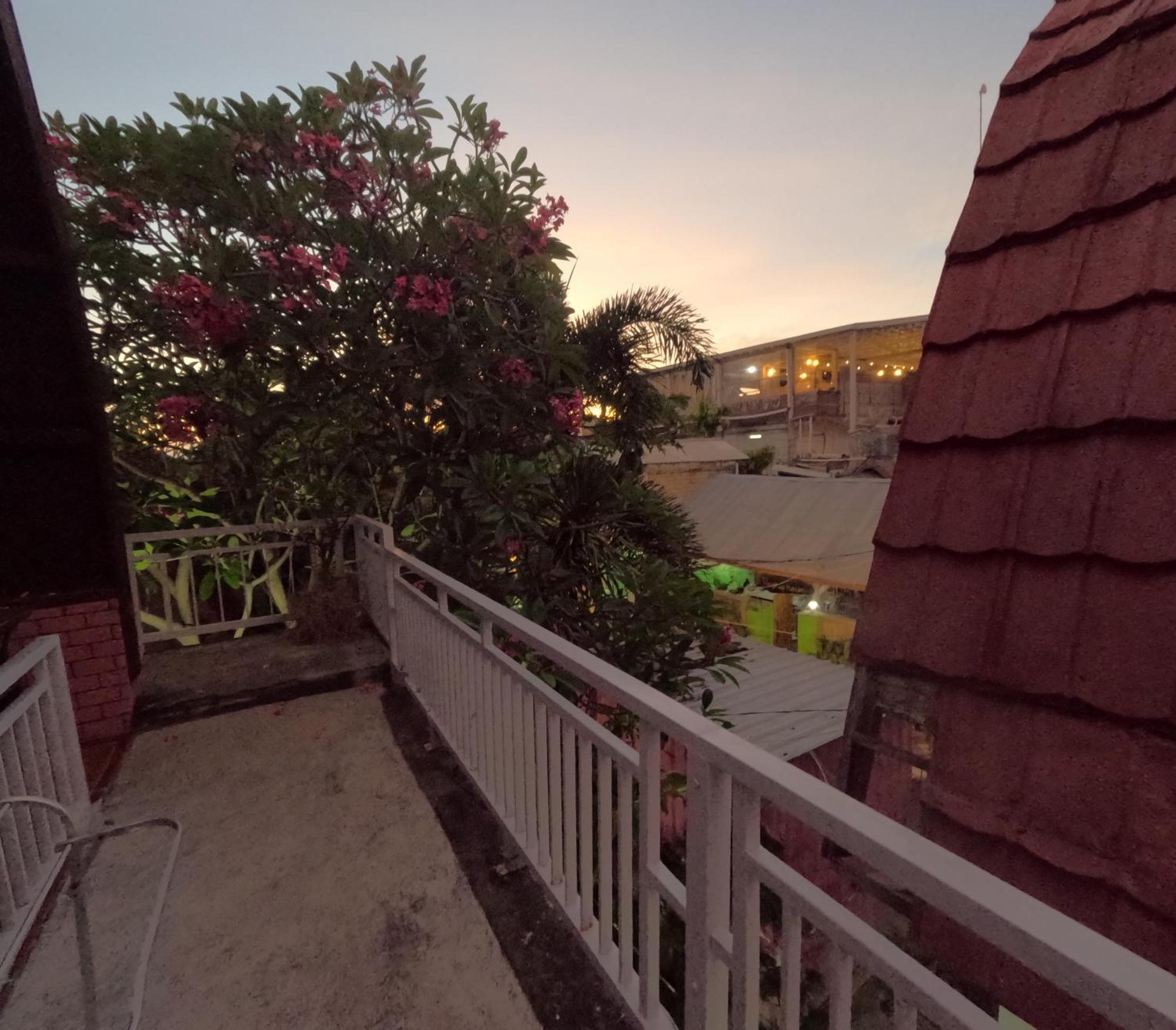 Banana Leaf Bungalow Gili Trawangan Buitenkant foto