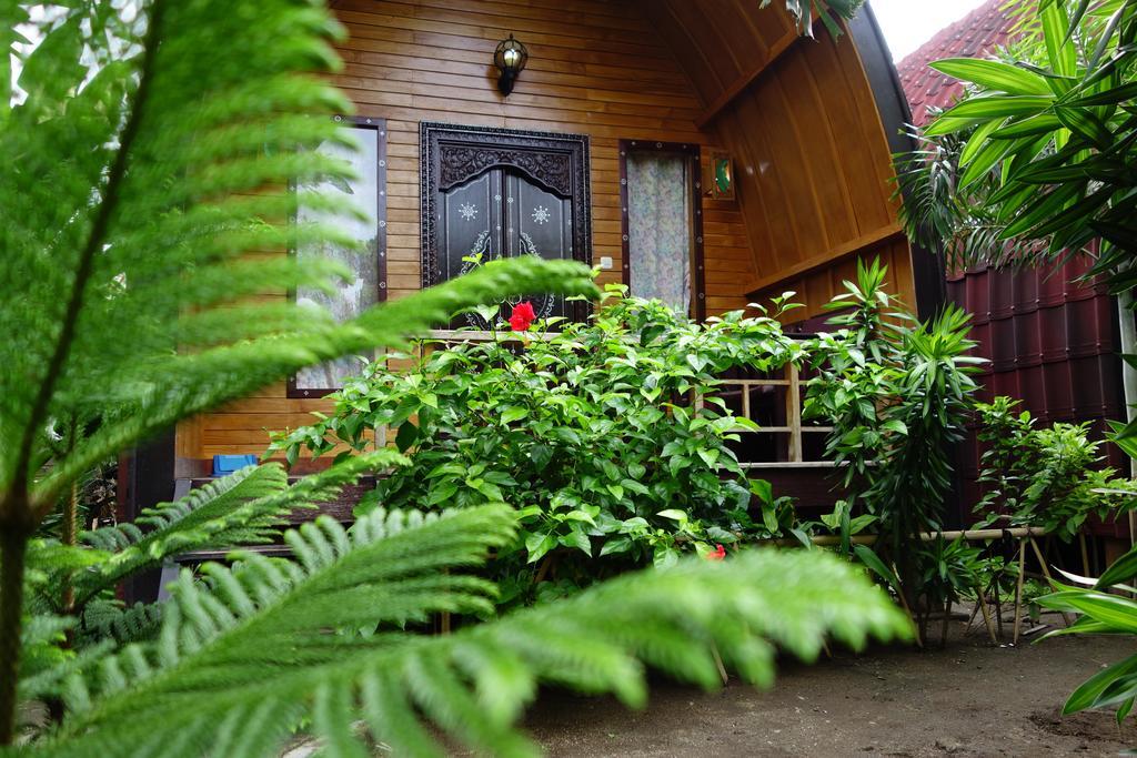 Banana Leaf Bungalow Hotel Gili Trawangan Buitenkant foto